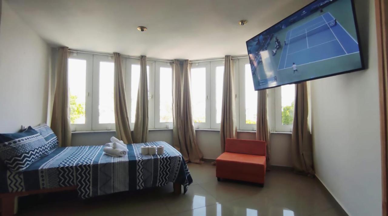 Guest House "Villa Klara Eilat" Heated Pool And Sauna All Year Round Extérieur photo