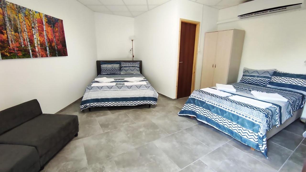 Guest House "Villa Klara Eilat" Heated Pool And Sauna All Year Round Extérieur photo
